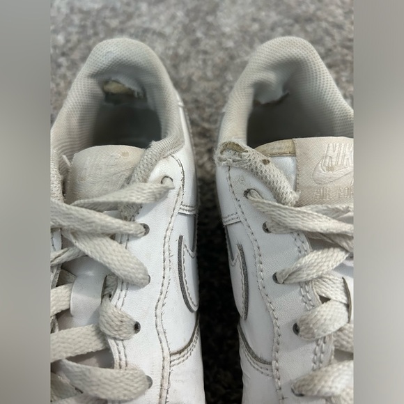 5/$25 Nike AF1 pre-loved classic white size 6Y - Picture 6 of 6